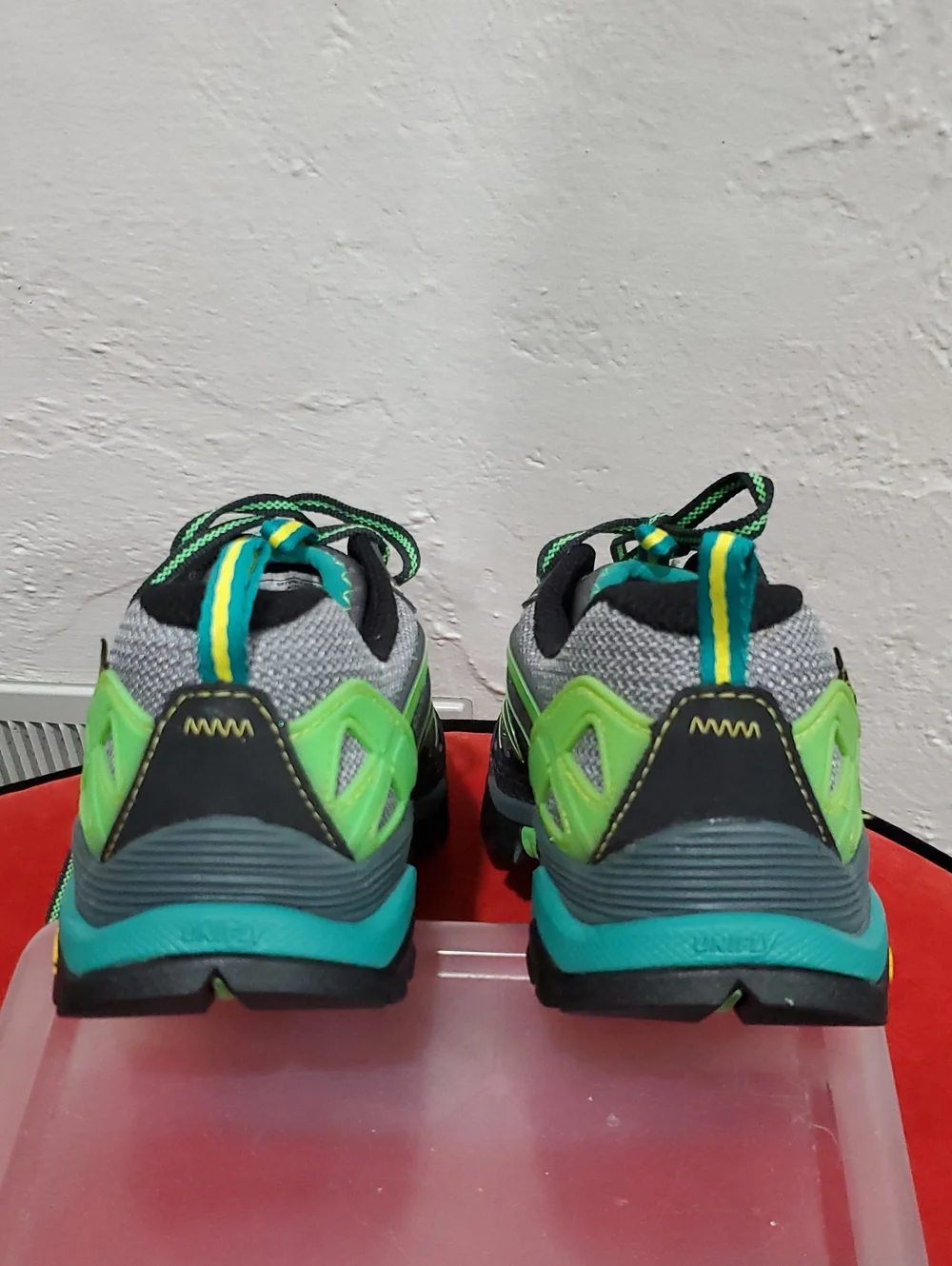 Merrell excellent pre